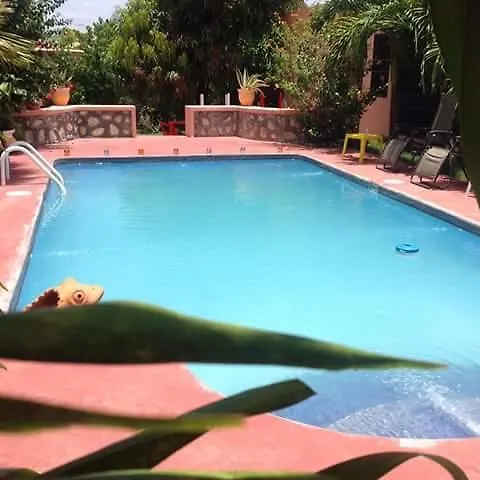 Le Jardin Hotel Mirebalais