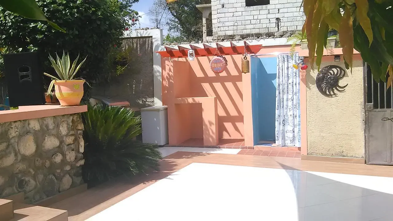 Le Jardin Hotel Mirebalais