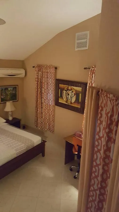 Le Jardin Hotel Mirebalais